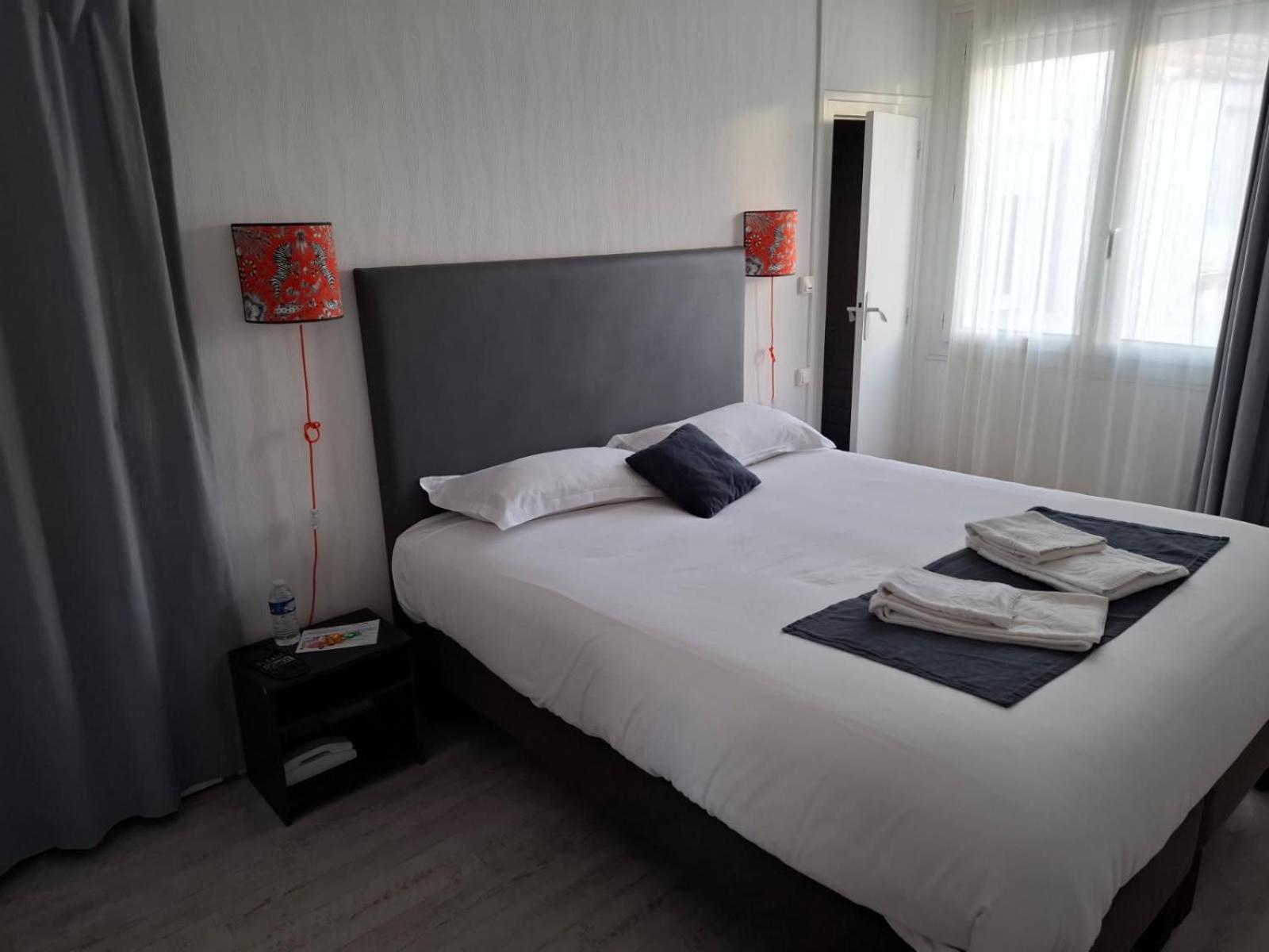 Le Crist'Al, Hotel Familial, Climatise, En Front De Mer Saint-Georges-de-Didonne Zimmer foto